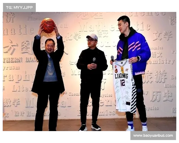 多位CBA主帅观战NBA夏季联赛 王博潘江杨鸣等人现场亮相 多位CBA主帅观战NBA夏季联赛 王博潘江杨鸣等人现场亮相